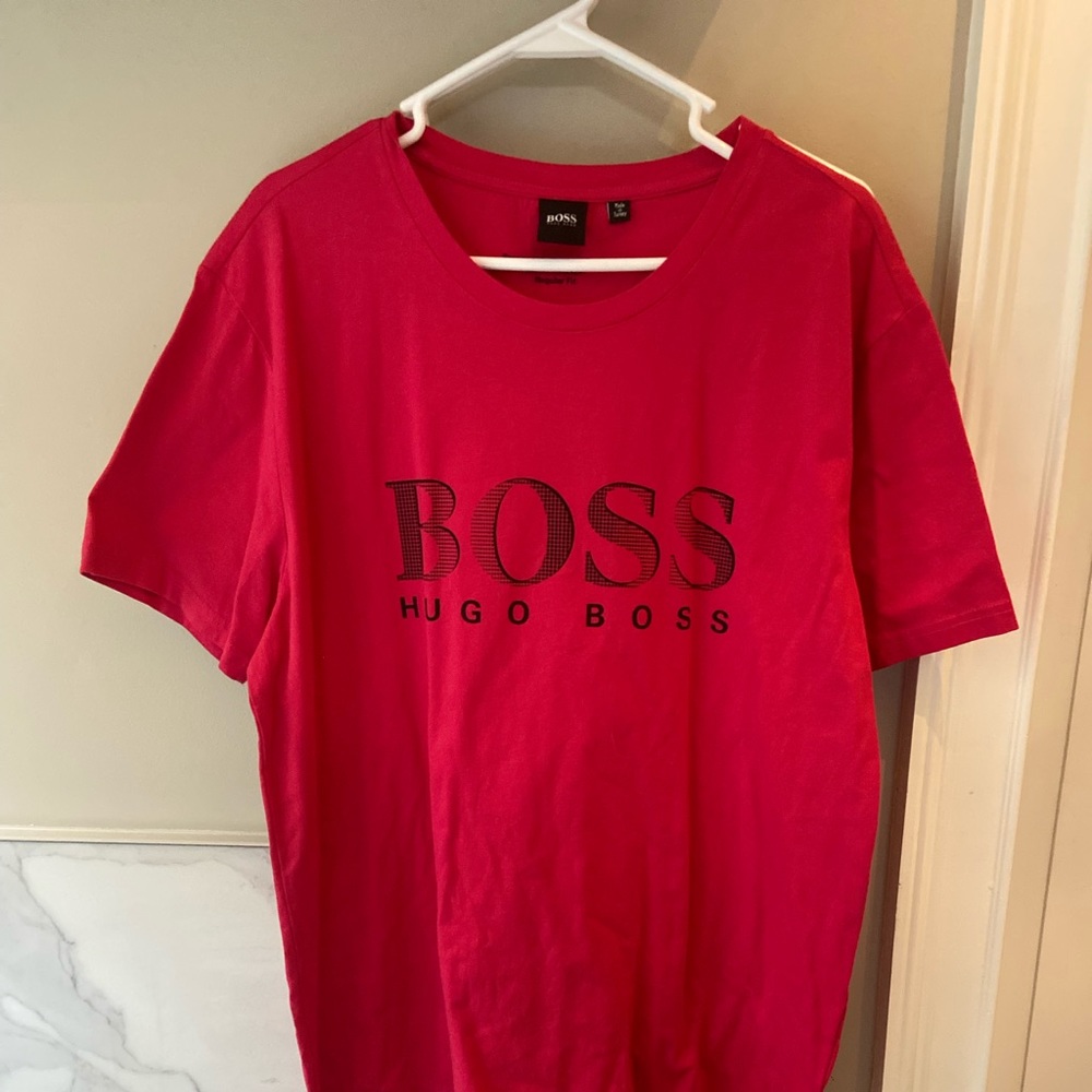 Hugo boss pink/red t-shirt XXL